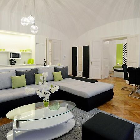 Varkapitany Apartman Eger Exteriér fotografie